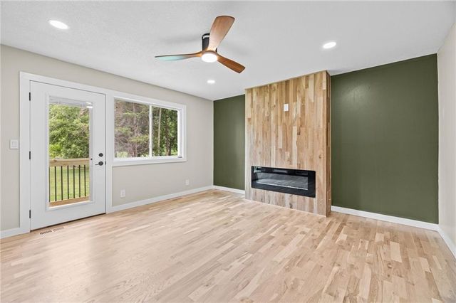 724 S Hamilton Street, Olathe, KS 66061