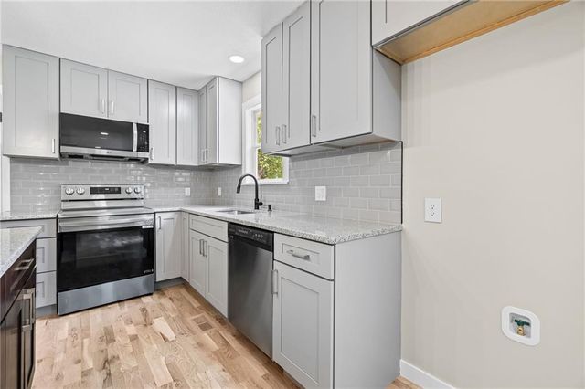 724 S Hamilton Street, Olathe, KS 66061