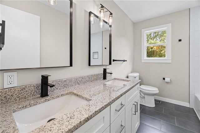 724 S Hamilton Street, Olathe, KS 66061