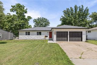 724 S Hamilton Street, Olathe, KS 66061