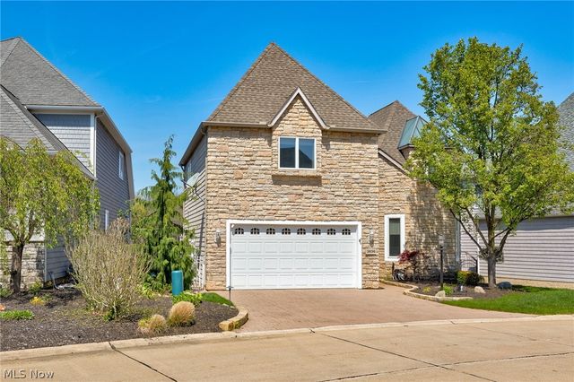 3836 Heron Watch Drive, Akron, OH 44319