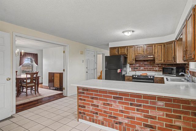 220 South Street, South Hero, VT 05486