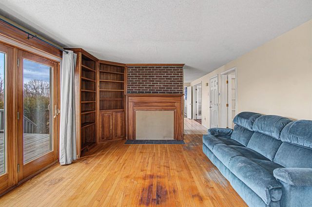 220 South Street, South Hero, VT 05486