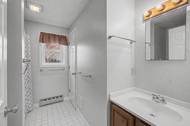 220 South Street, South Hero, VT 05486