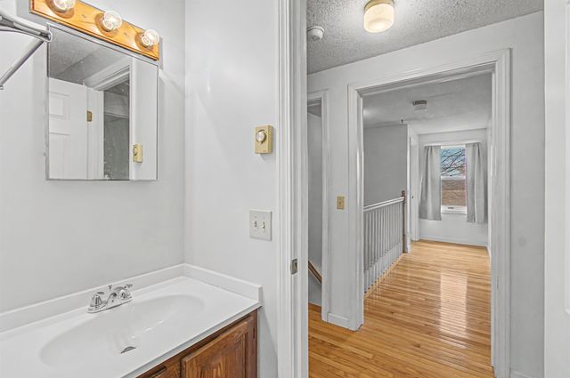 220 South Street, South Hero, VT 05486