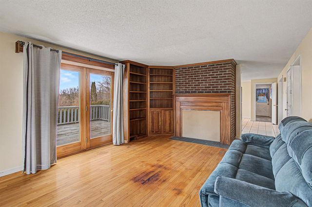 220 South Street, South Hero, VT 05486
