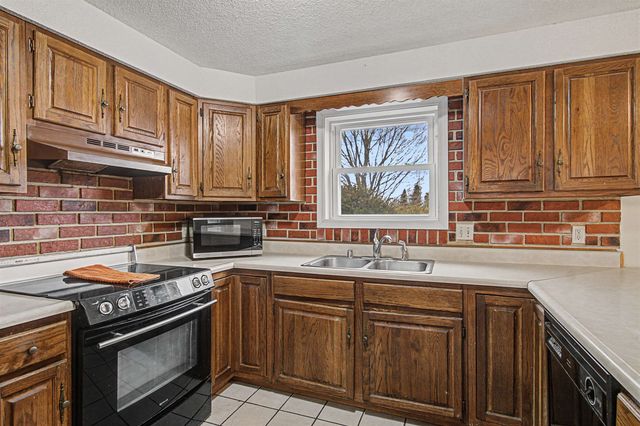 220 South Street, South Hero, VT 05486