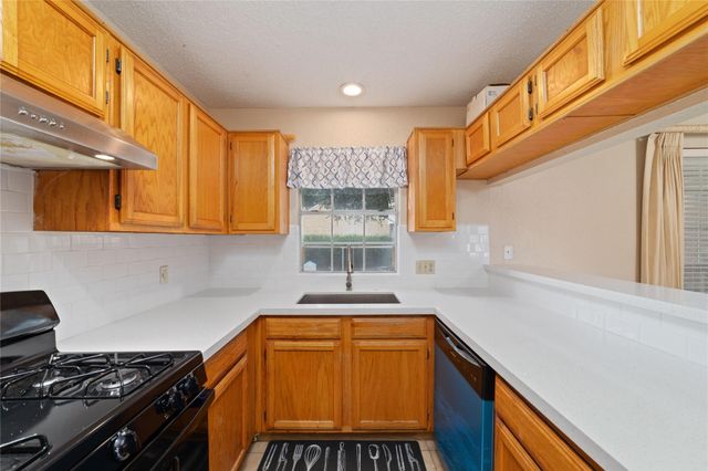3131 E Heatherock Circle, Sugar Land, TX 77479