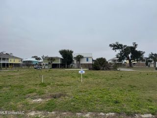 Seaside Dr, Gulfport, MS 39501