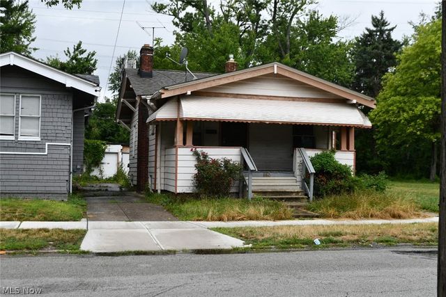 1582 E 133rd Street, East Cleveland, OH 44112