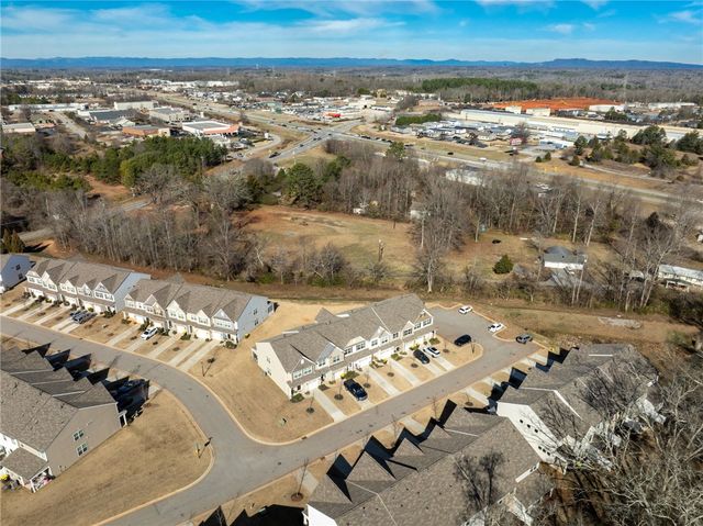 205 Brochaill Court, Piedmont, SC 29673