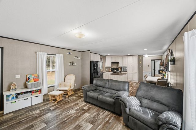 6026 Carter Road, Waller, TX 77484