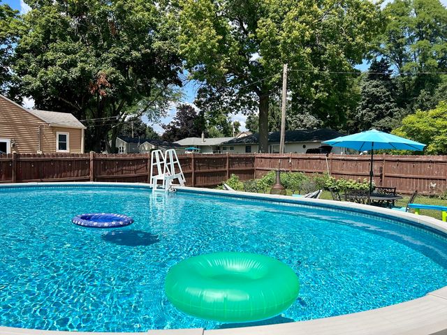 1822 Fulton Street, Peru, IL 61354