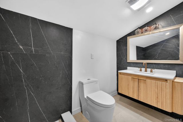 52 28th Avenue, Brooklyn, NY 11214