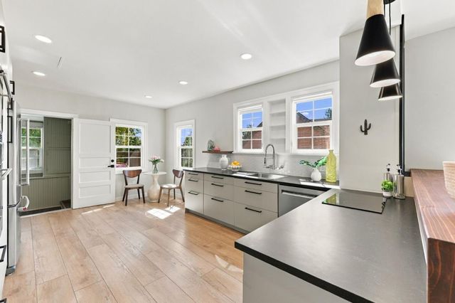 4120 35th Avenue, Oakland, CA 94619