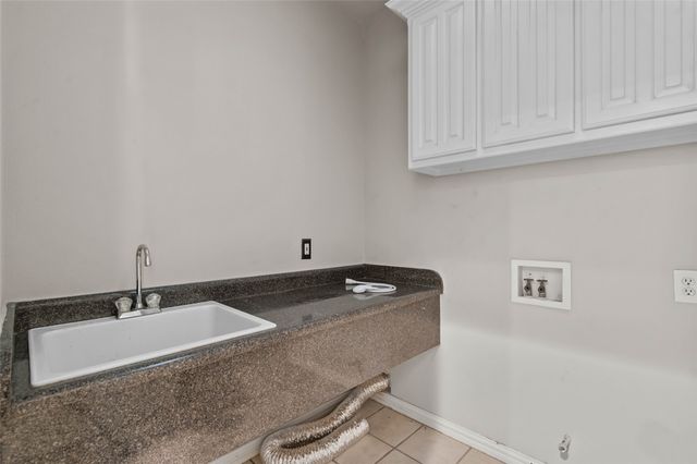 1610 Fairway Drive, Corinth, TX 76210