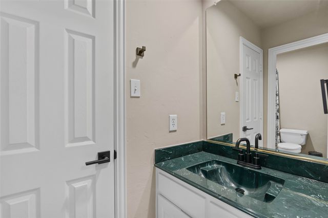 1610 Fairway Drive, Corinth, TX 76210
