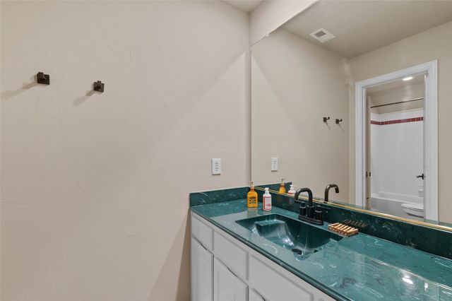 1610 Fairway Drive, Corinth, TX 76210