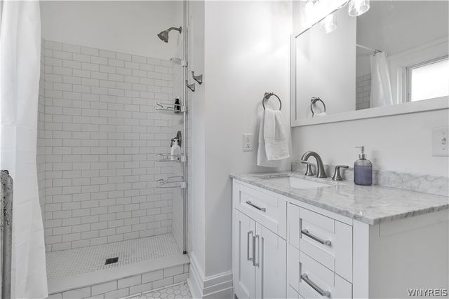 617 Niagara Street 2, Buffalo, NY 14201