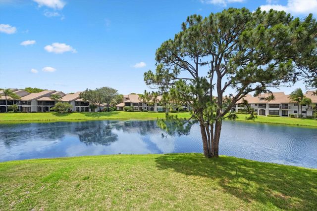 16695 TRADERS Crossing N 218, Jupiter, FL 33477