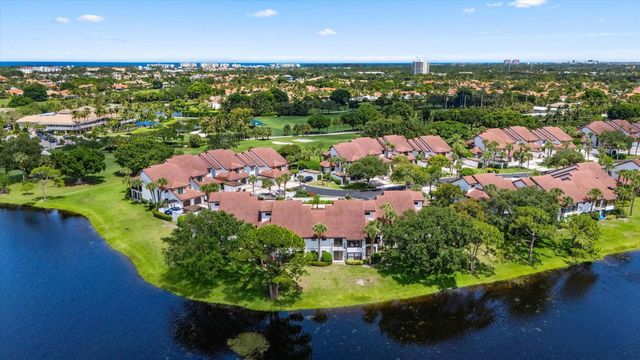 16695 TRADERS Crossing N 218, Jupiter, FL 33477