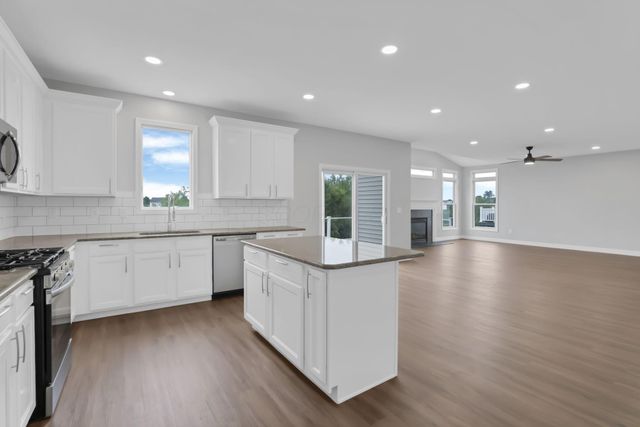 111 Longleaf Street, Pickerington, OH 43147