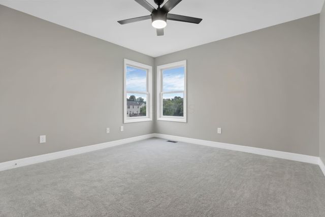 111 Longleaf Street, Pickerington, OH 43147