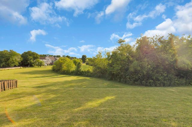 111 Longleaf Street, Pickerington, OH 43147