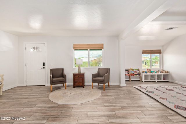 4602 E Holmes Street, Tucson, AZ 85711