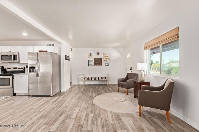 4602 E Holmes Street, Tucson, AZ 85711