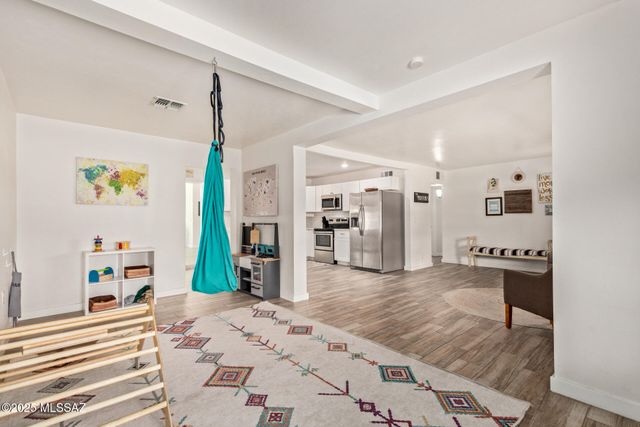 4602 E Holmes Street, Tucson, AZ 85711