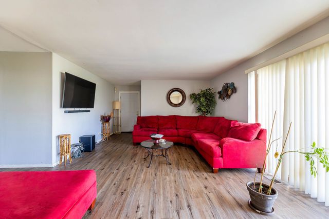 2271 Windsor Lane, Country Club Hills, IL 60478