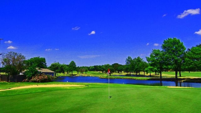 4074 Oak Circle, Addison, TX 75001