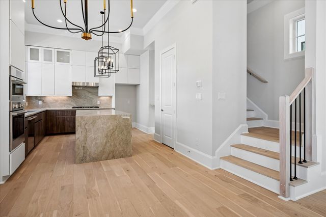 4074 Oak Circle, Addison, TX 75001