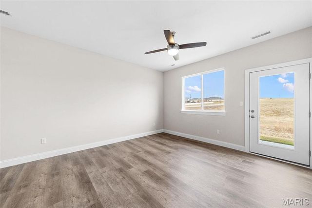 879 Walter Way, Washington, MO 63090