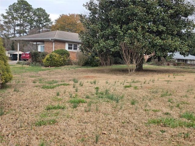 602 Hurt SW Road, Smyrna, GA 30082