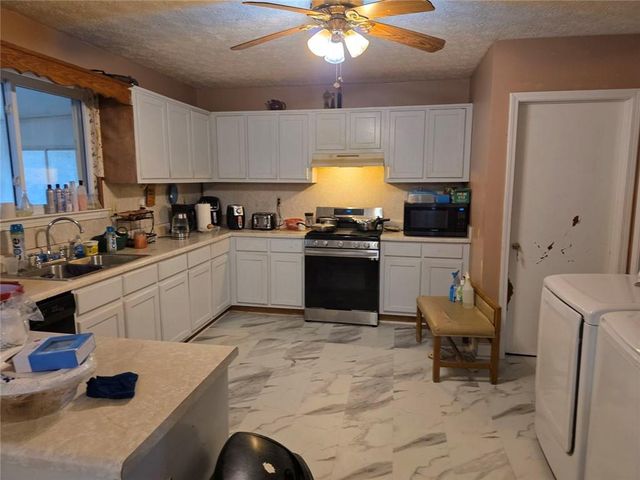 602 Hurt SW Road, Smyrna, GA 30082