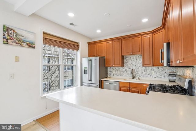 121 KYLE WAY, Ewing, NJ 08628