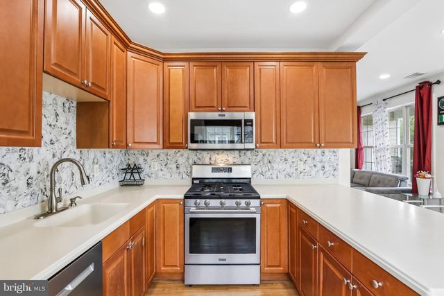 121 KYLE WAY, Ewing, NJ 08628
