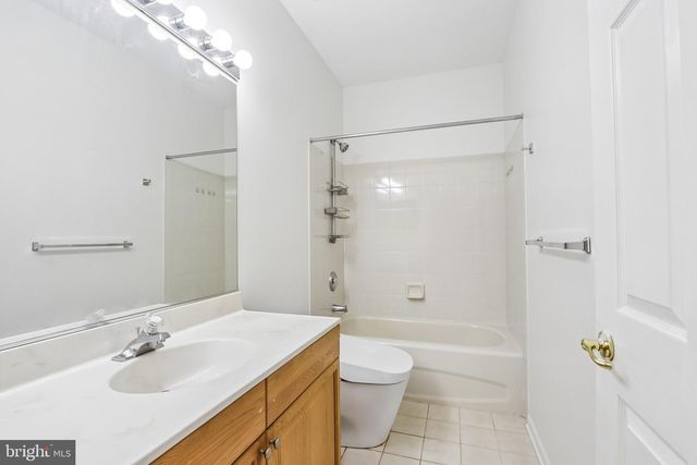 121 KYLE WAY, Ewing, NJ 08628