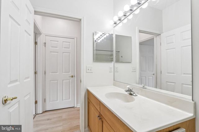 121 KYLE WAY, Ewing, NJ 08628