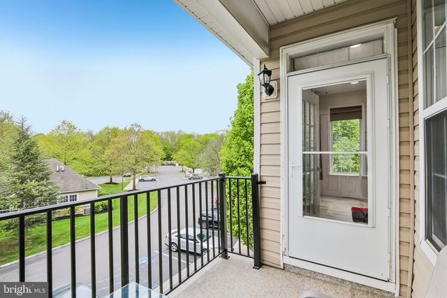 121 KYLE WAY, Ewing, NJ 08628
