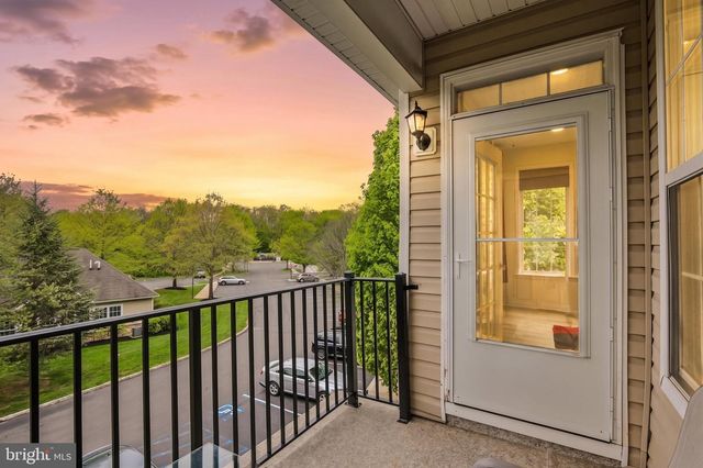 121 KYLE WAY, Ewing, NJ 08628