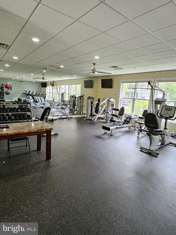 121 KYLE WAY, Ewing, NJ 08628
