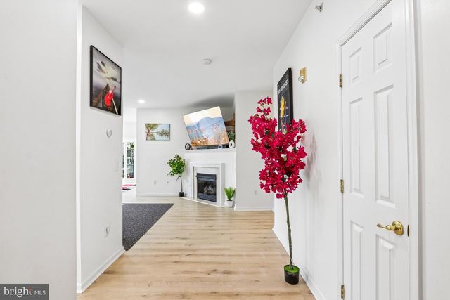 121 KYLE WAY, Ewing, NJ 08628