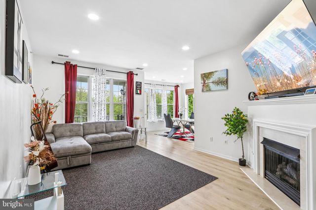 121 KYLE WAY, Ewing, NJ 08628