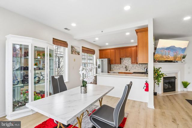 121 KYLE WAY, Ewing, NJ 08628