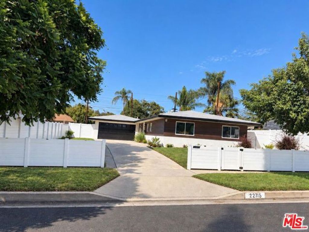 22115 Hackney Street, West Hills (los Angeles), CA 91304