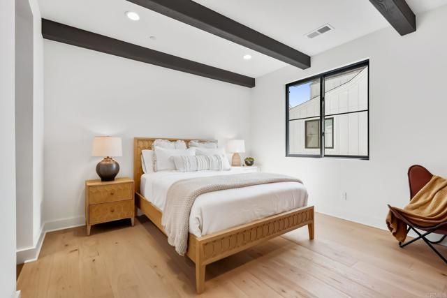 1400 Anacona Place 105, Encinitas, CA 92024