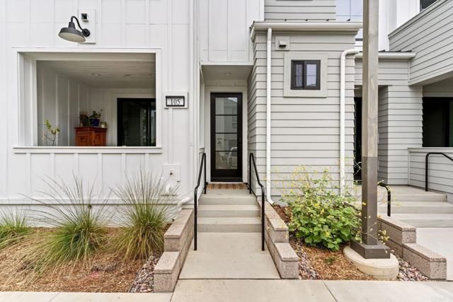 1400 Anacona Place 105, Encinitas, CA 92024